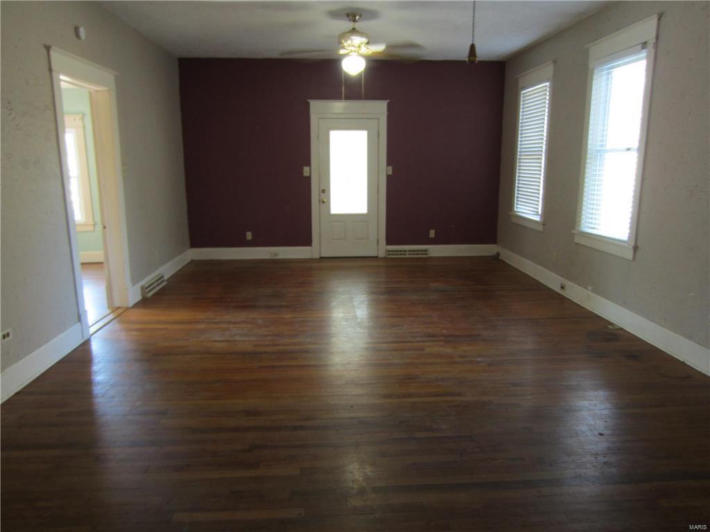 507 North Springfield Street Grafton, IL 62037 - Photo 6 of 33