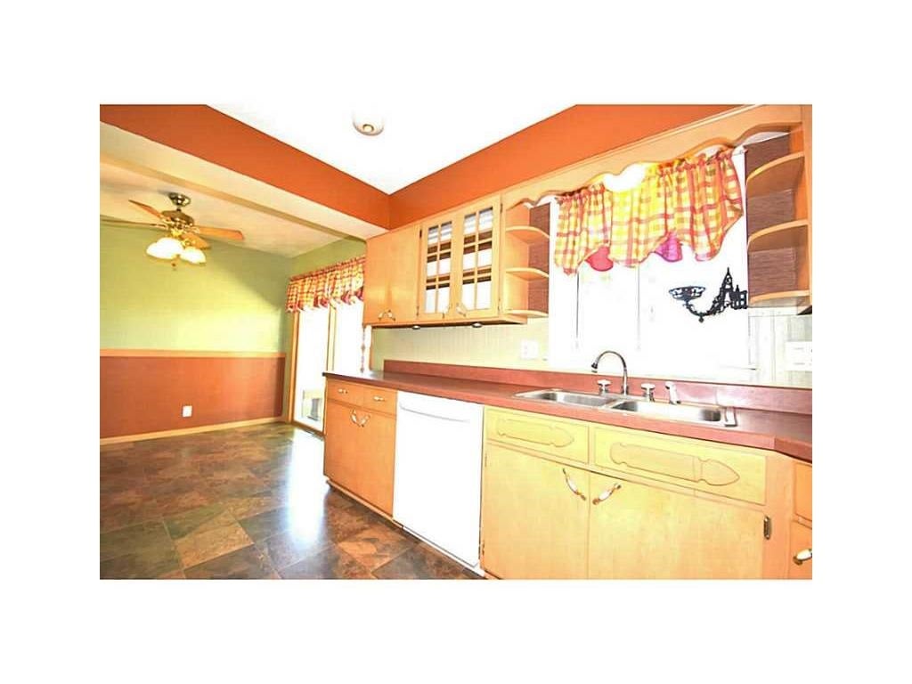 280 Daws Road Hiawatha, IA 52233 - Photo 4 of 21 Gallery Image 4