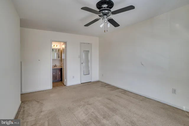 $2,100 | 6155 Edsall Road, Unit M, Alexandria, VA 22304