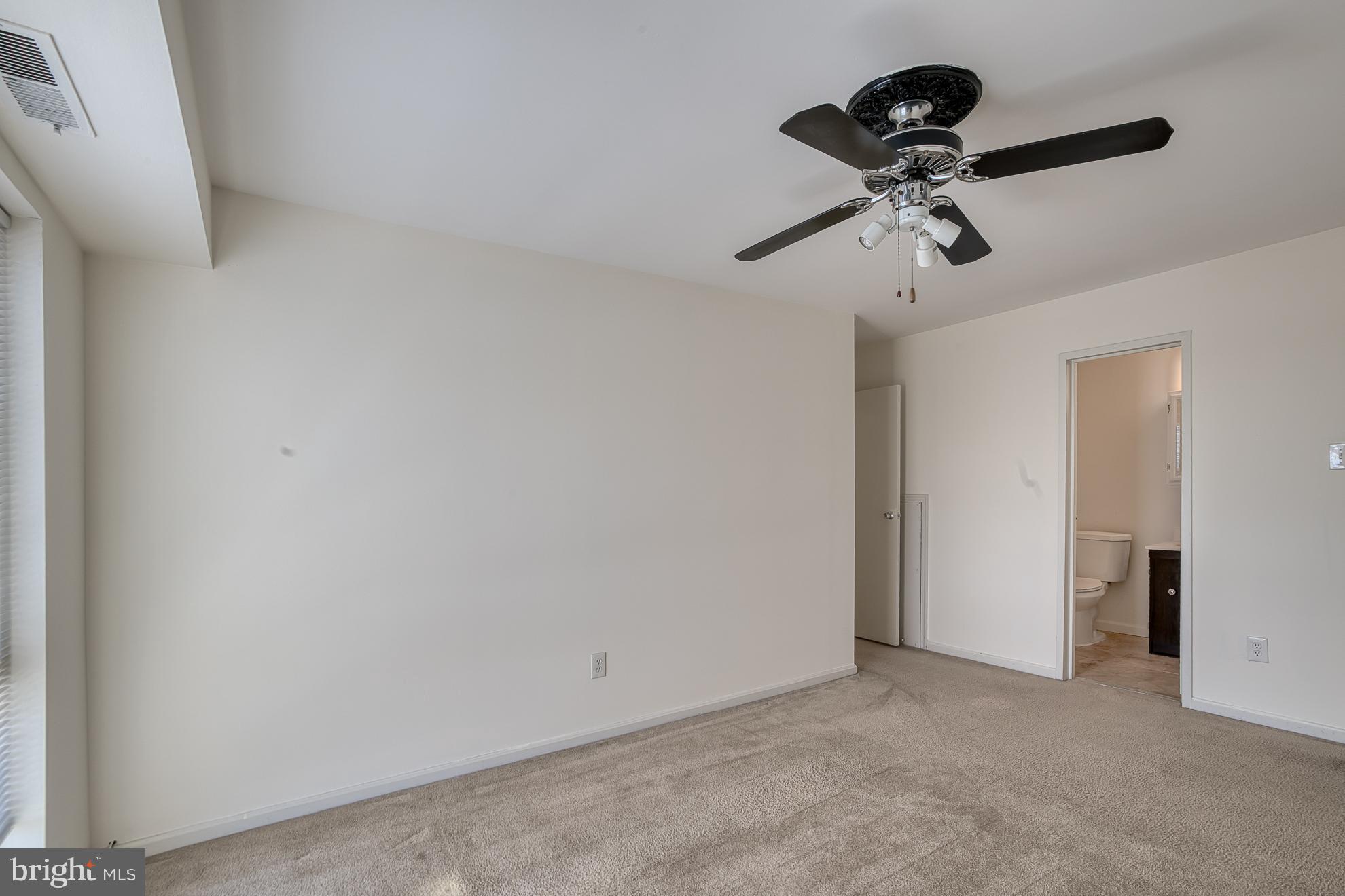 6155 Edsall Road, Unit M Alexandria, VA 22304 - Photo 12 of 20 Primary Bedroom