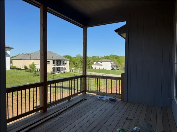 $609,900 | 2609 Northeast Crestview Street, Blue Springs, MO 64029