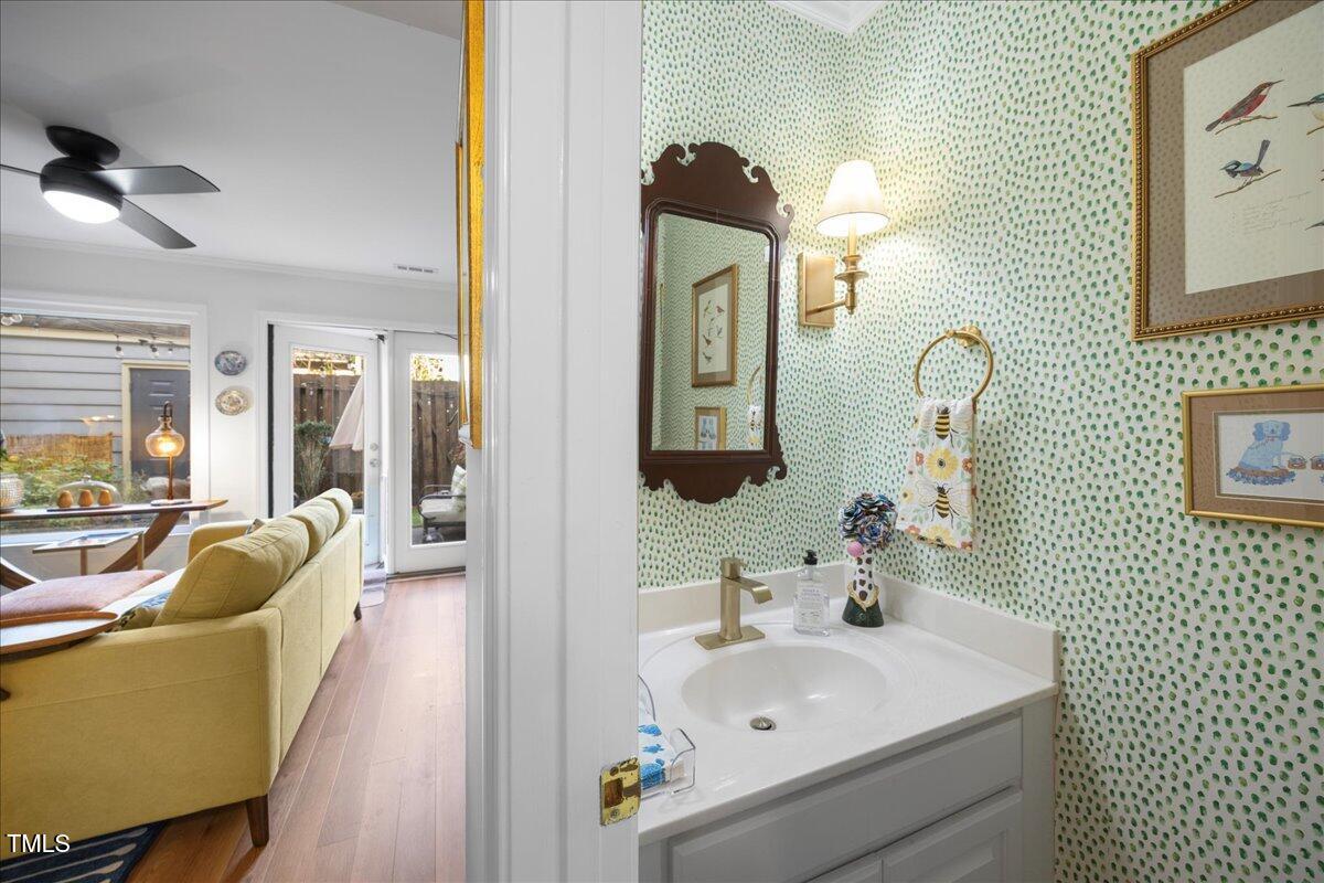 1303 Dylan Heath Court Raleigh, NC 27608 - Photo 10 of 21 13-2A1A6515