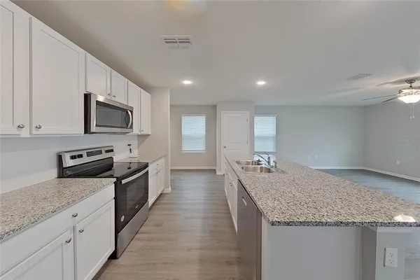 $2,195 | 8670 Southwest 43rd Avenue, Ocala, FL 34476