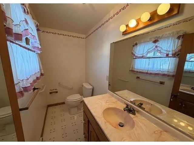 $174,900 | 201 McKinley Avenue, Niagara, WI 54151