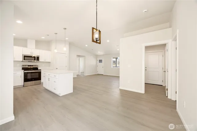 $425,000 | 358 Ives Street, Pateros, WA 98846