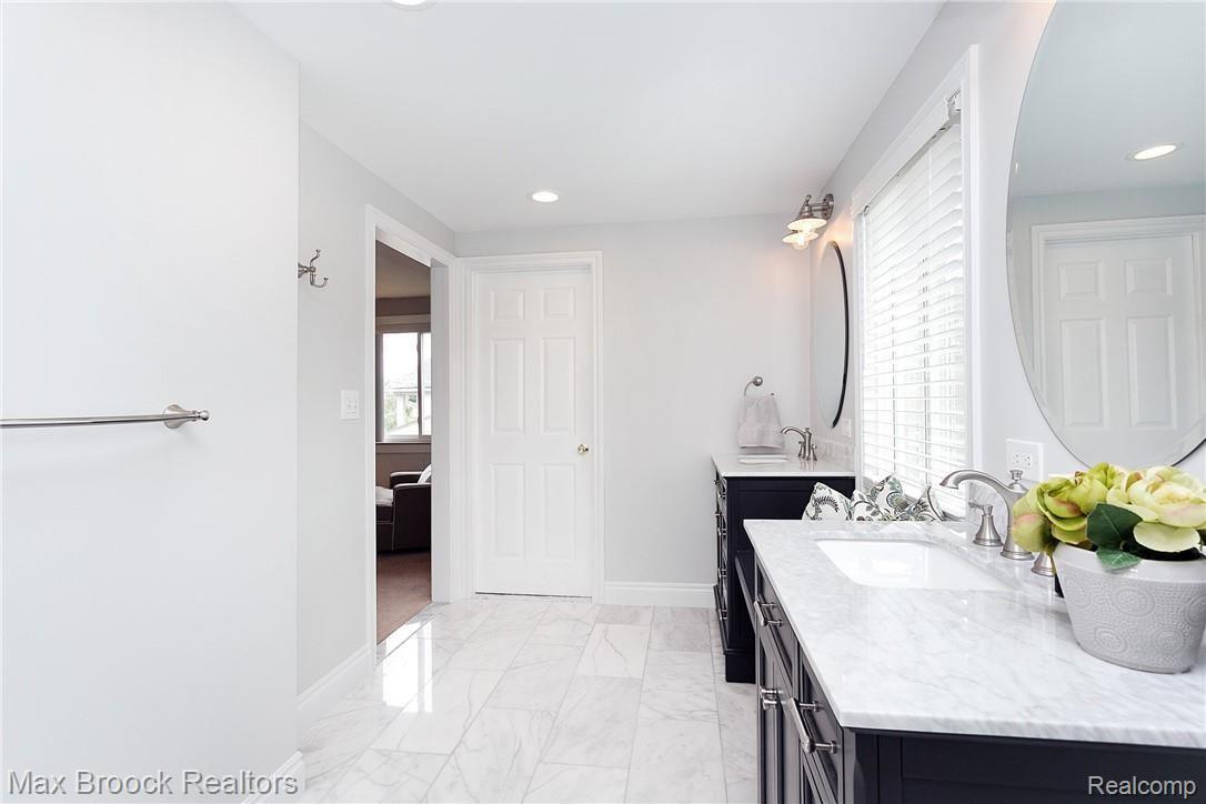 622 Abbey Court Rochester, MI 48307 - Photo 23 of 33 AbbeyCt-28.jpg