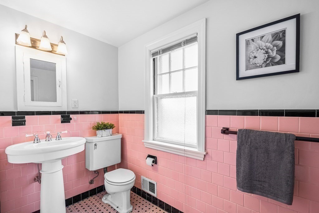 21 Wolcott Road, Unit 21 Lynn, MA 01902 - Photo 38 of 41 Gallery Image 38