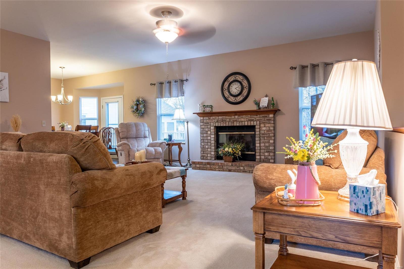 16 Belgian Trail St. Peters, MO 63376 - Photo 2 of 27