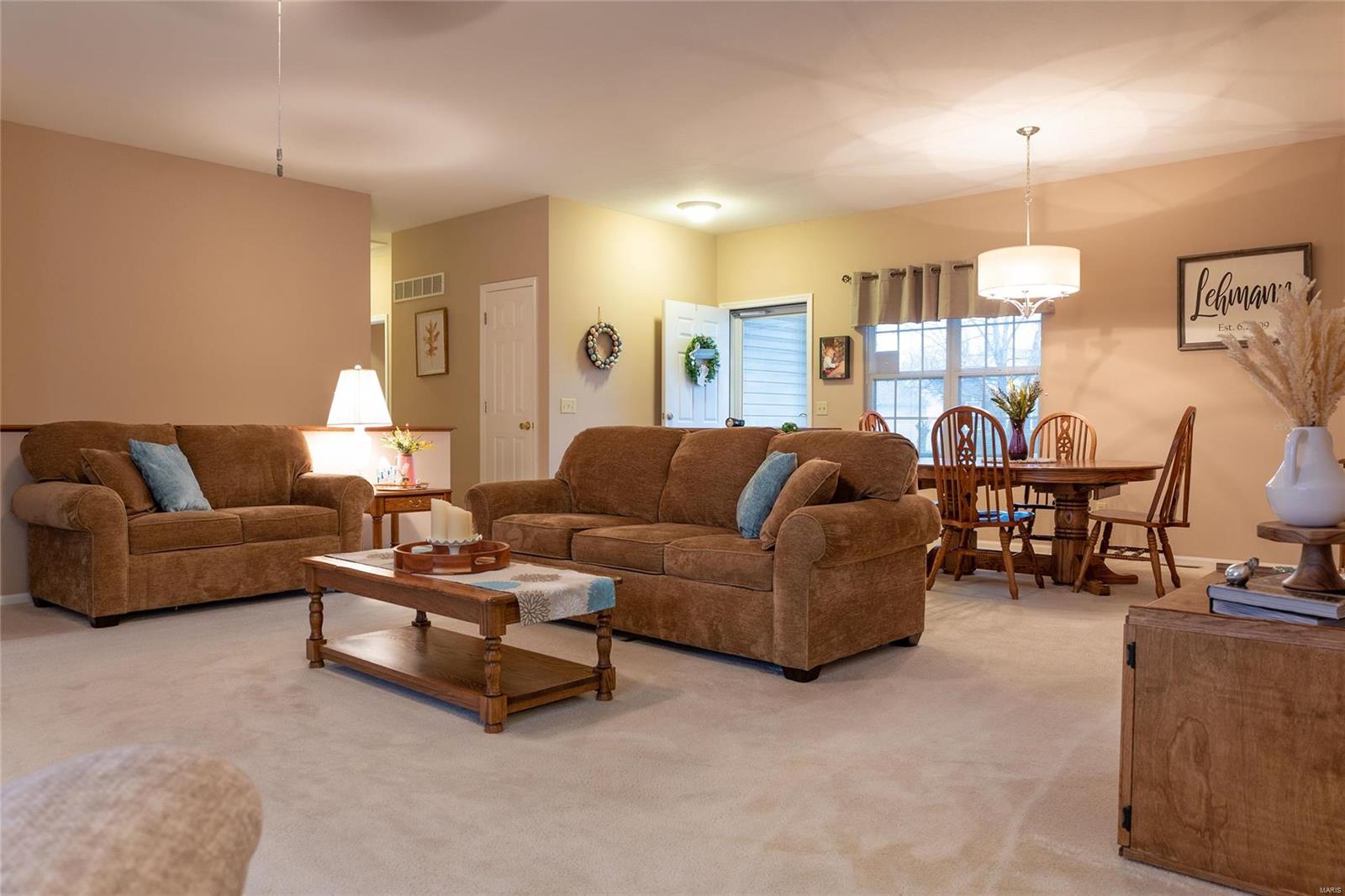 16 Belgian Trail St. Peters, MO 63376 - Photo 5 of 27