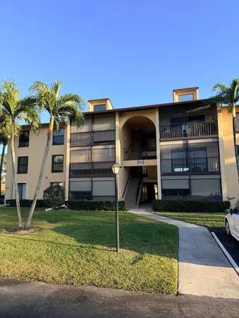$1,600 | 812 Sky Pine Way, Unit B2, Greenacres, FL 33415