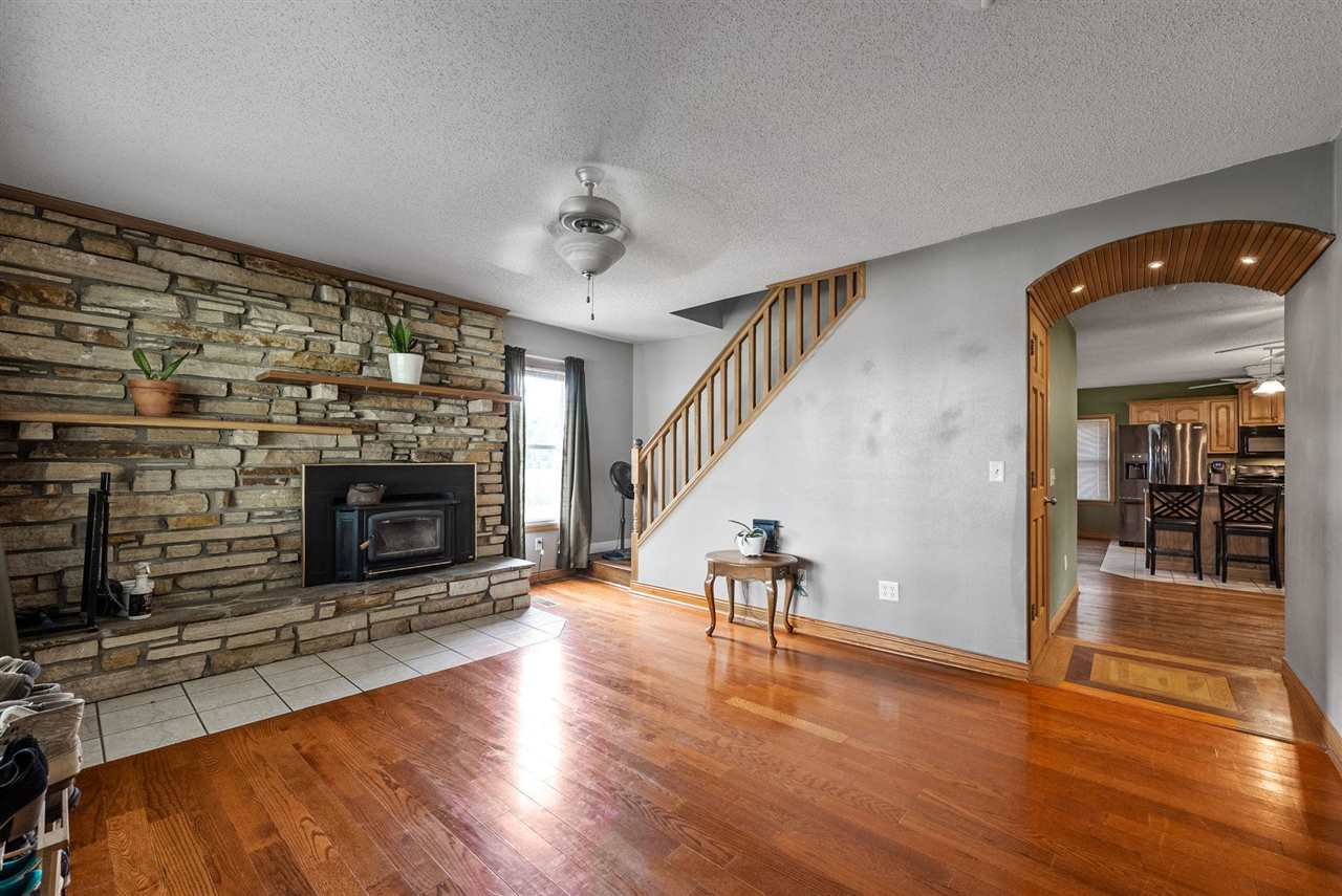 451 East Hickory Street Riverside, IA 52327 - Photo 5 of 25 Gallery Image 5