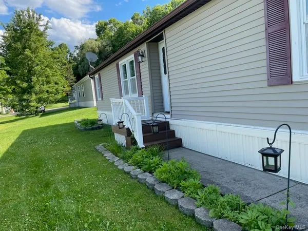 $249,000 | 128 Brittany Terrace, Unit 128, New Windsor, NY 12575