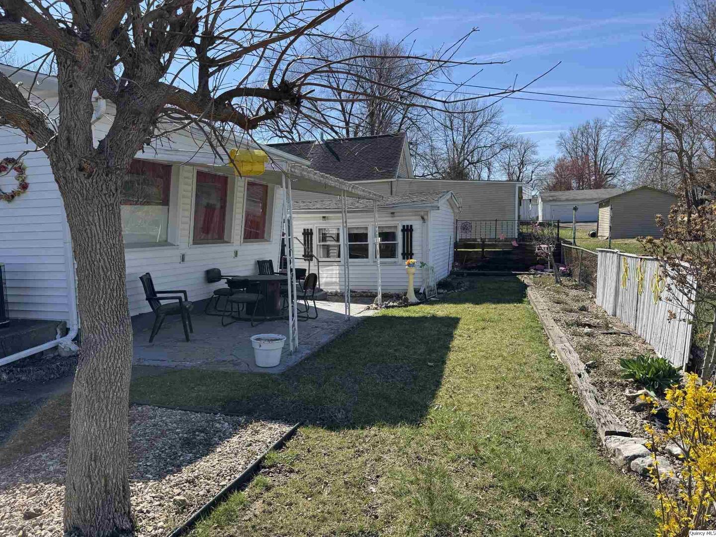 1530 Cedar Street Quincy, IL 62301 - Photo 10 of 12 Gallery Image 10