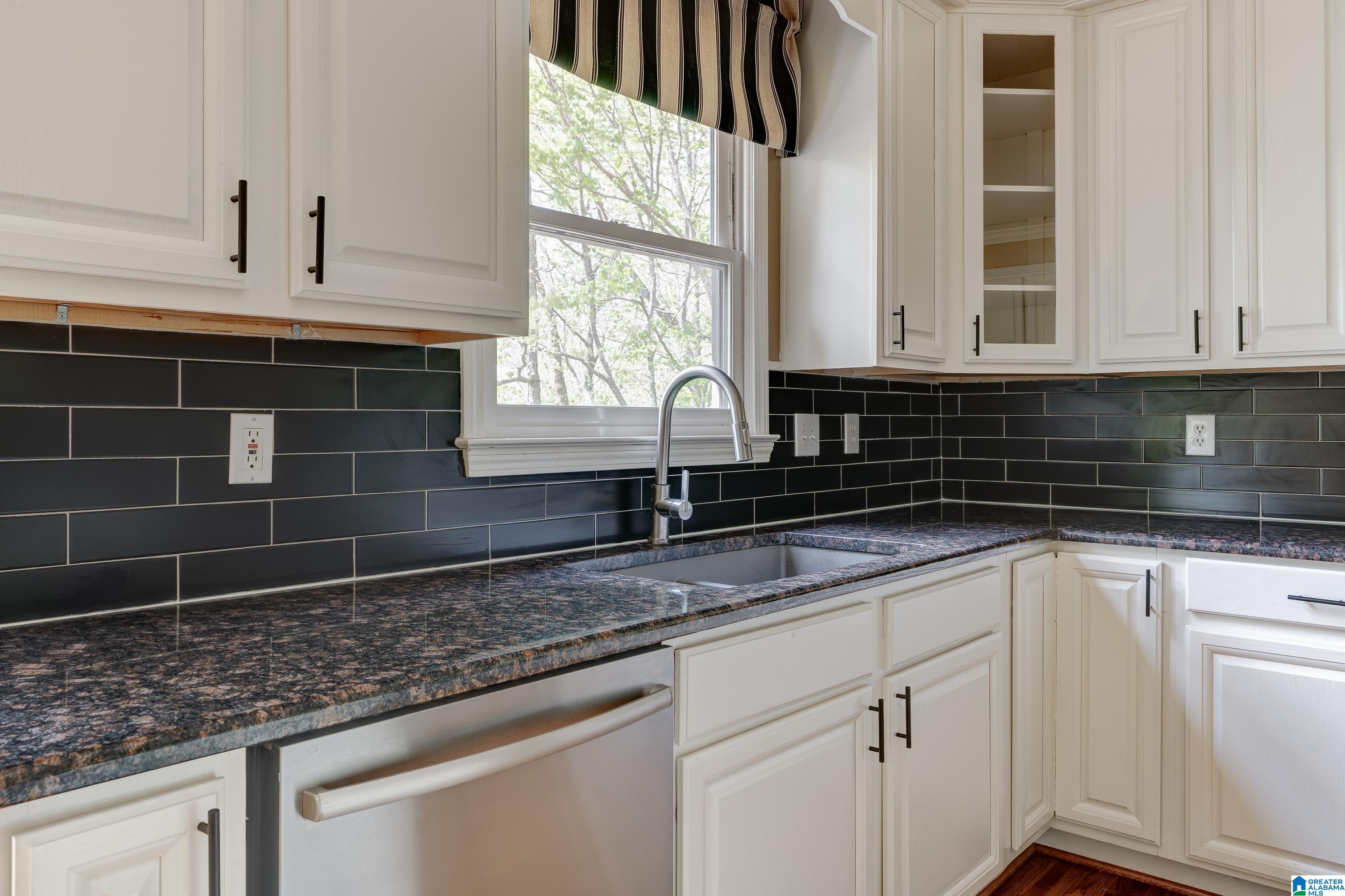 1224 River Road Birmingham, AL 35244 - Photo 10 of 52