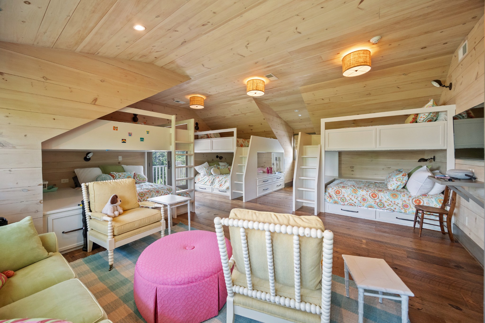 605 Red Oak Road Petersburg, TN 37144 - Photo 27 of 98 a living room with furniture and a fireplace