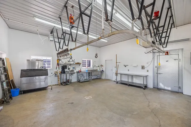 $34,500,000 | 605 Red Oak Road, Petersburg, TN 37144