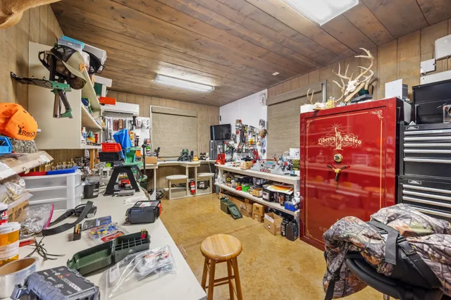 $34,500,000 | 605 Red Oak Road, Petersburg, TN 37144