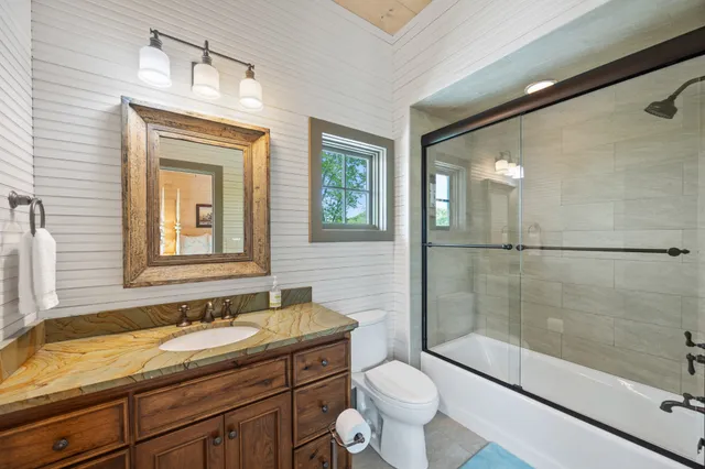 $34,500,000 | 605 Red Oak Road, Petersburg, TN 37144