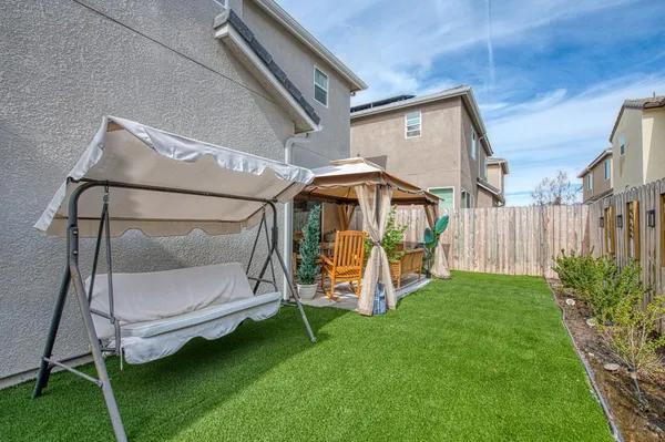 $418,000 | 2053 North Ralph Lane, Clovis, CA 93619