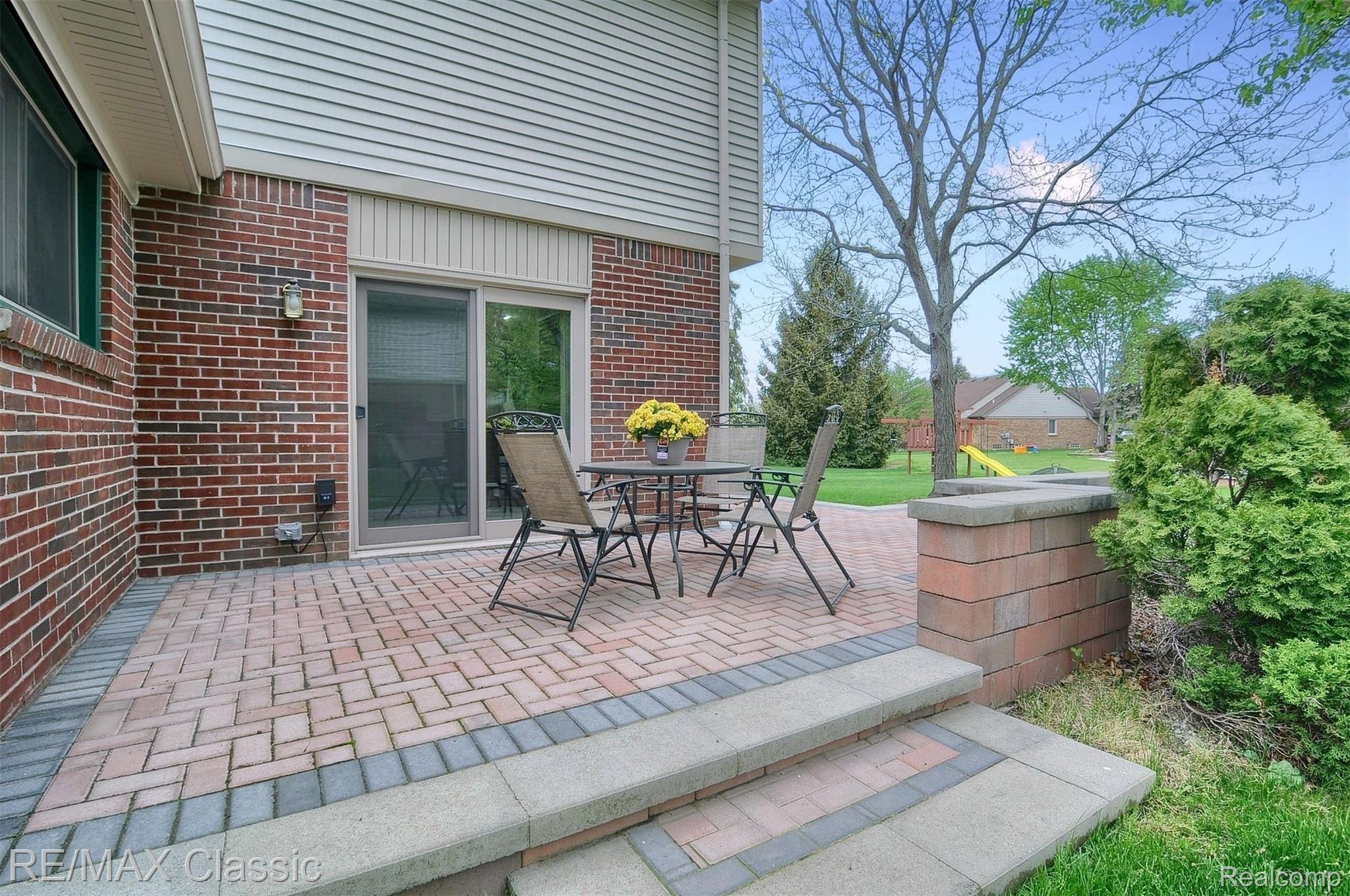 44918 Glengarry Road Canton, MI 48188 - Photo 30 of 31 30-Patio.jpg
