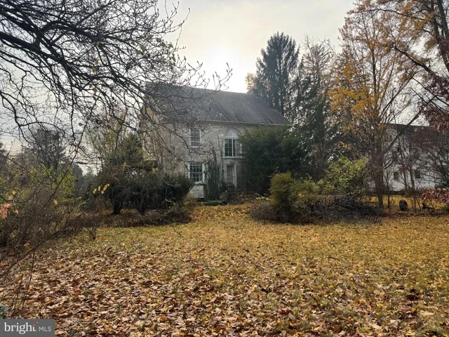 $229,000 | 560 East Baltimore Street, Greencastle, PA 17225