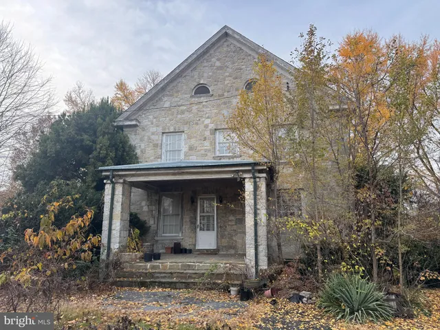 $229,000 | 560 East Baltimore Street, Greencastle, PA 17225