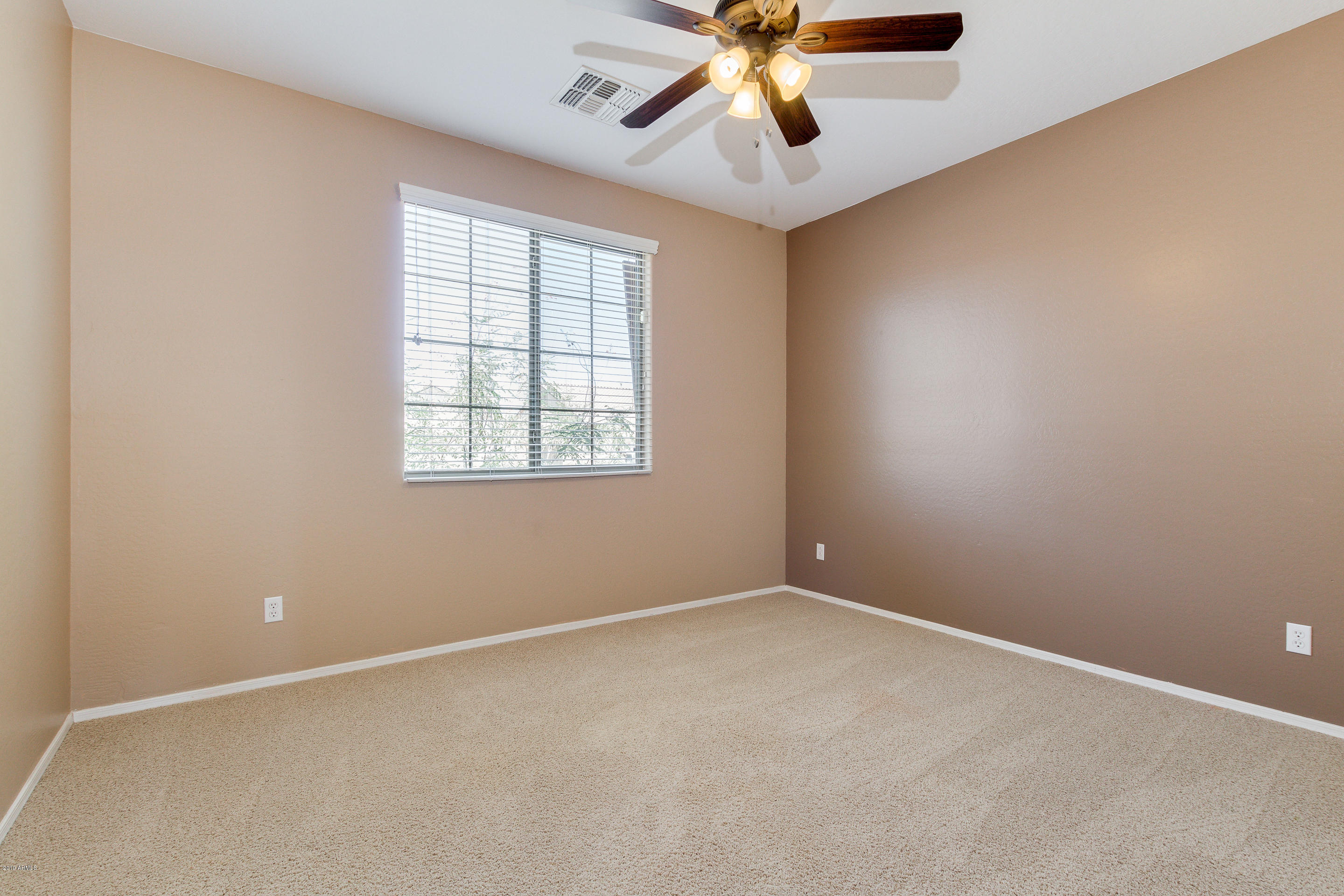 14079 West Bloomfield Road Surprise, AZ 85379 - Photo 17 of 28 19-Bloomfield