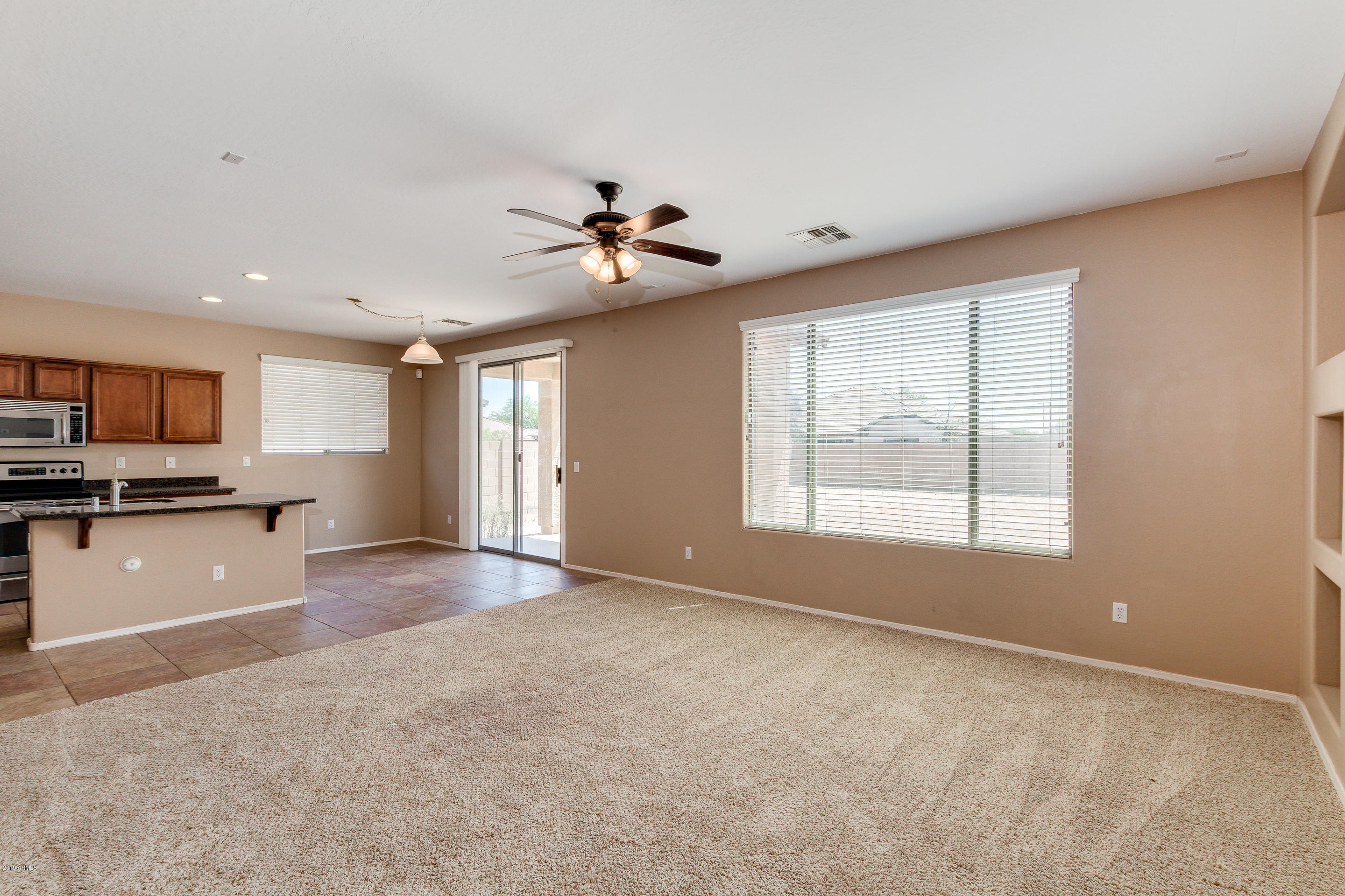 14079 West Bloomfield Road Surprise, AZ 85379 - Photo 4 of 28 06-Bloomfield