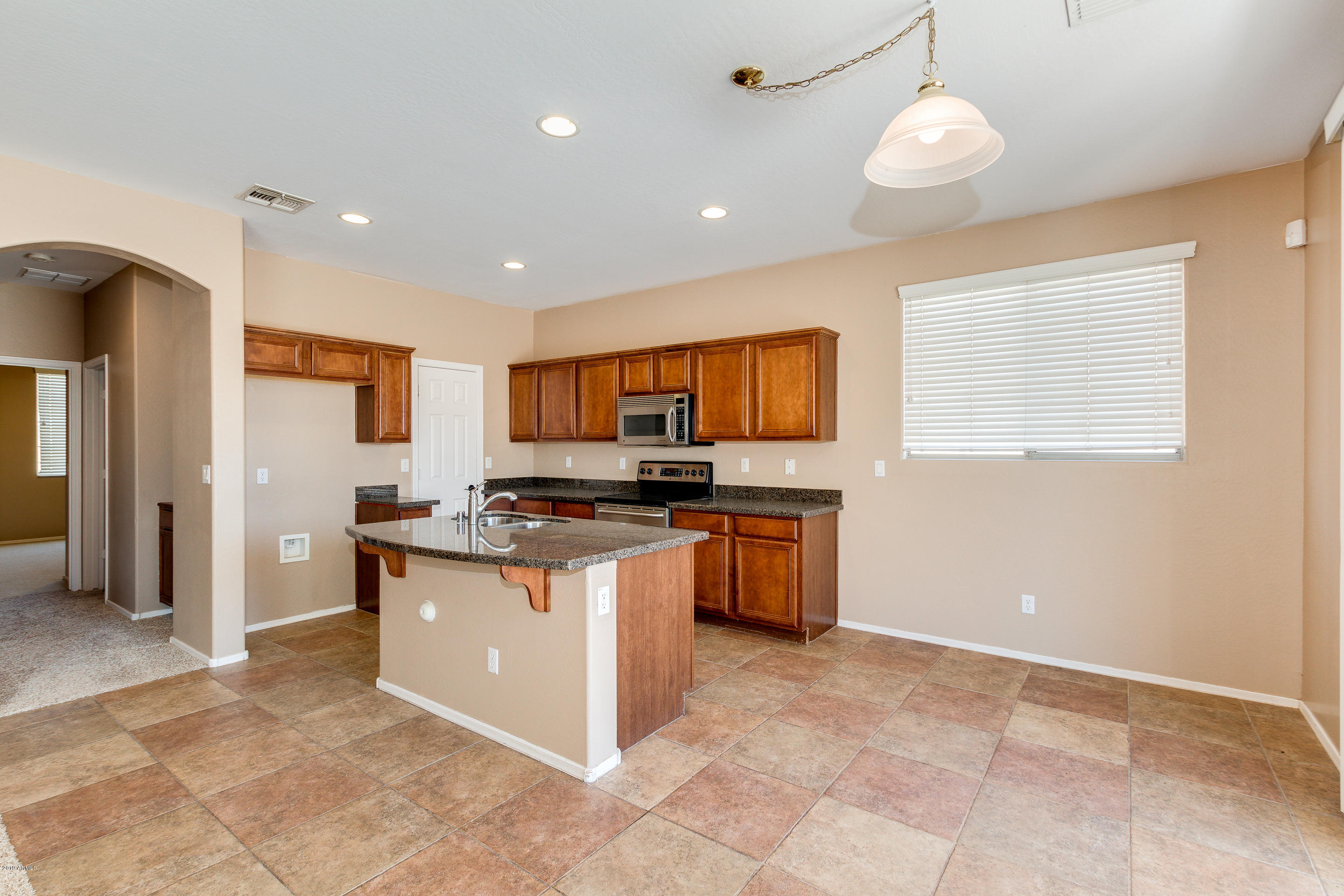 14079 West Bloomfield Road Surprise, AZ 85379 - Photo 8 of 28 10-Bloomfield