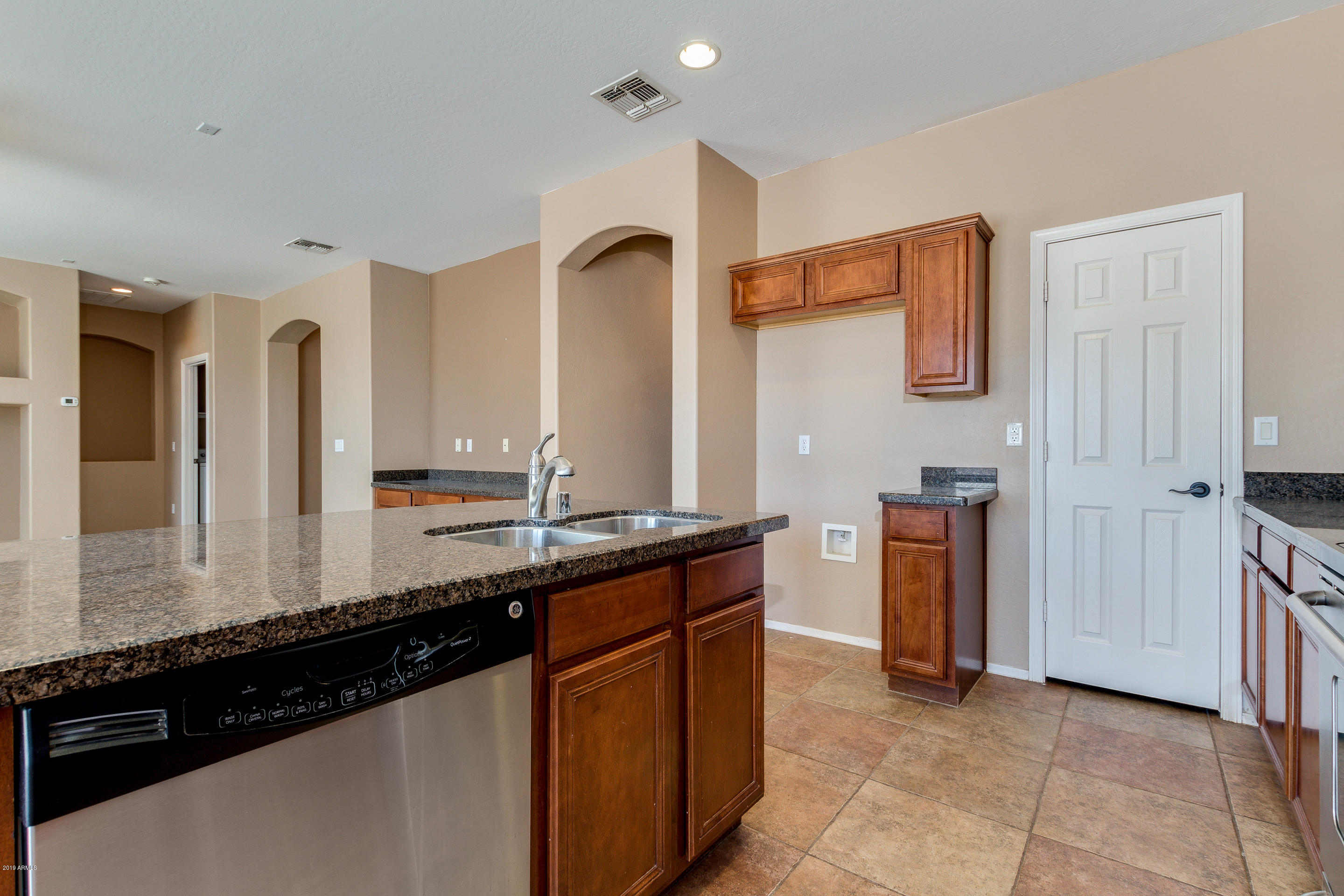 14079 West Bloomfield Road Surprise, AZ 85379 - Photo 10 of 28 12-Bloomfield