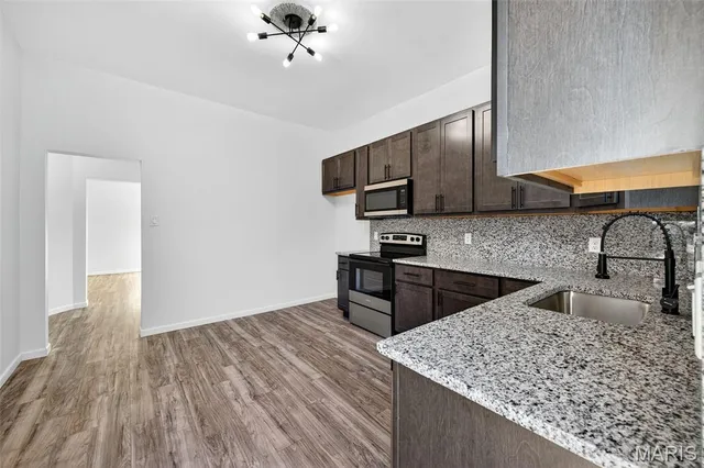 $199,900 | 136 West Etta Avenue, St. Louis, MO 63125