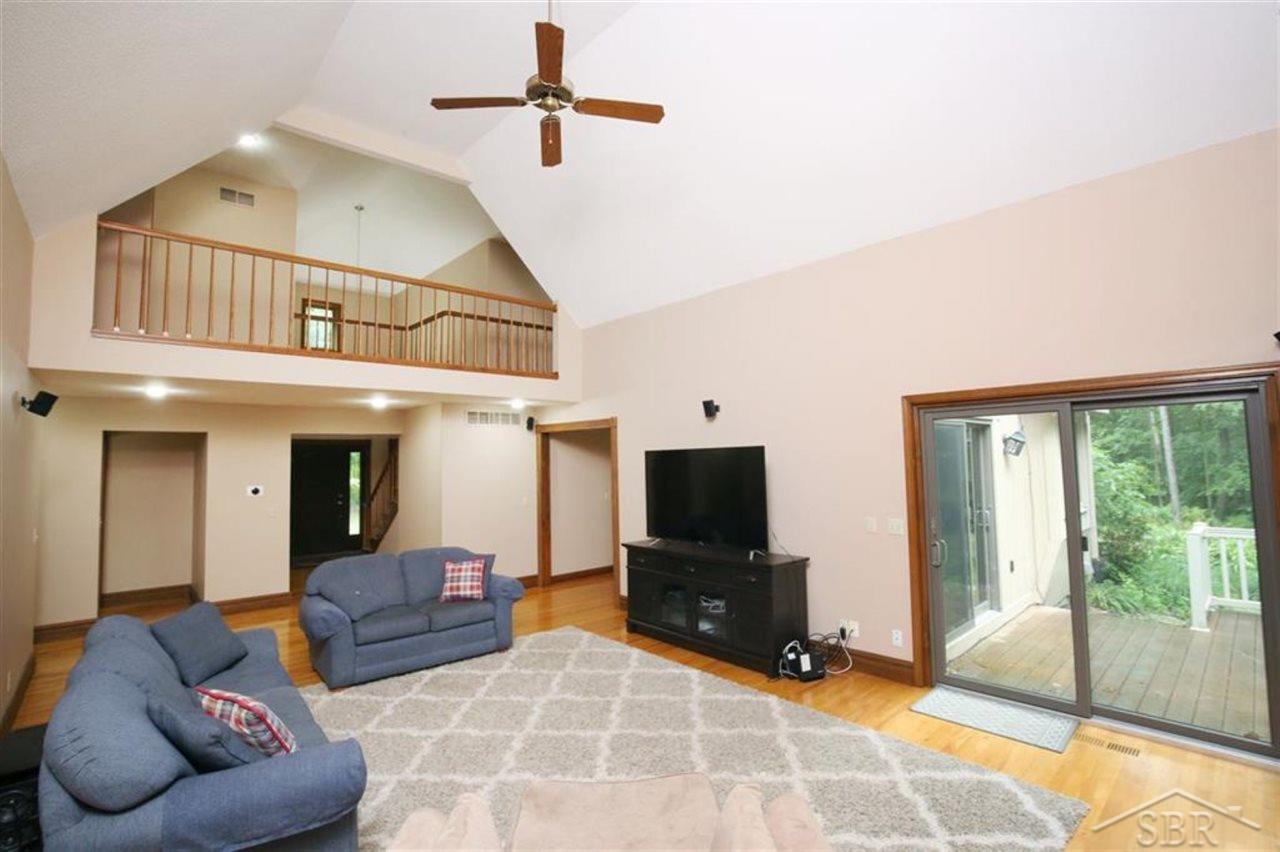 2314 North Trail Road Midland, MI 48642 - Photo 21 of 69 50017990-20.JPG