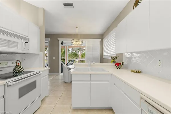 $534,900 | 3491 Ballybridge Circle, Unit 203, Bonita Springs, FL 34134