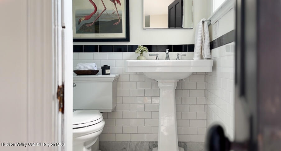 95 Lower Post Road Ghent, NY 12534 - Photo 19 of 54 LP Bathroom 1st floor-fotor-202507101110
