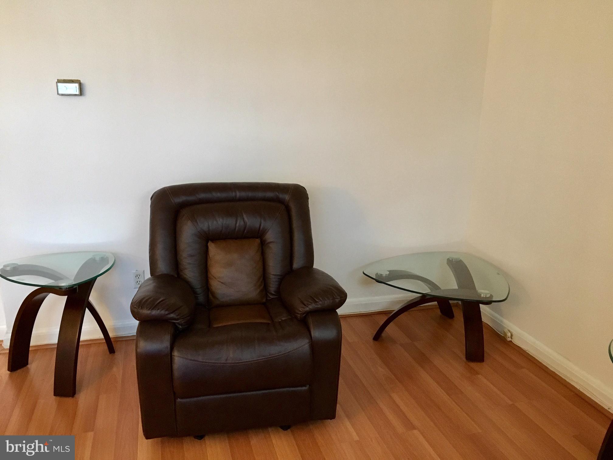 4878 Greencrest Road Baltimore, MD 21206 - Photo 5 of 42