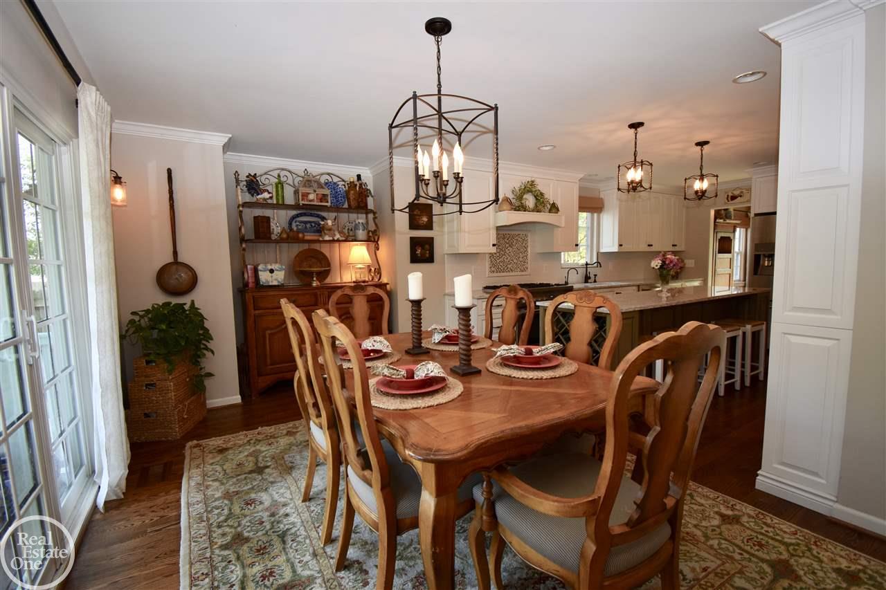 488 Fisher Road Grosse Pointe Farms, MI 48230 - Photo 11 of 40