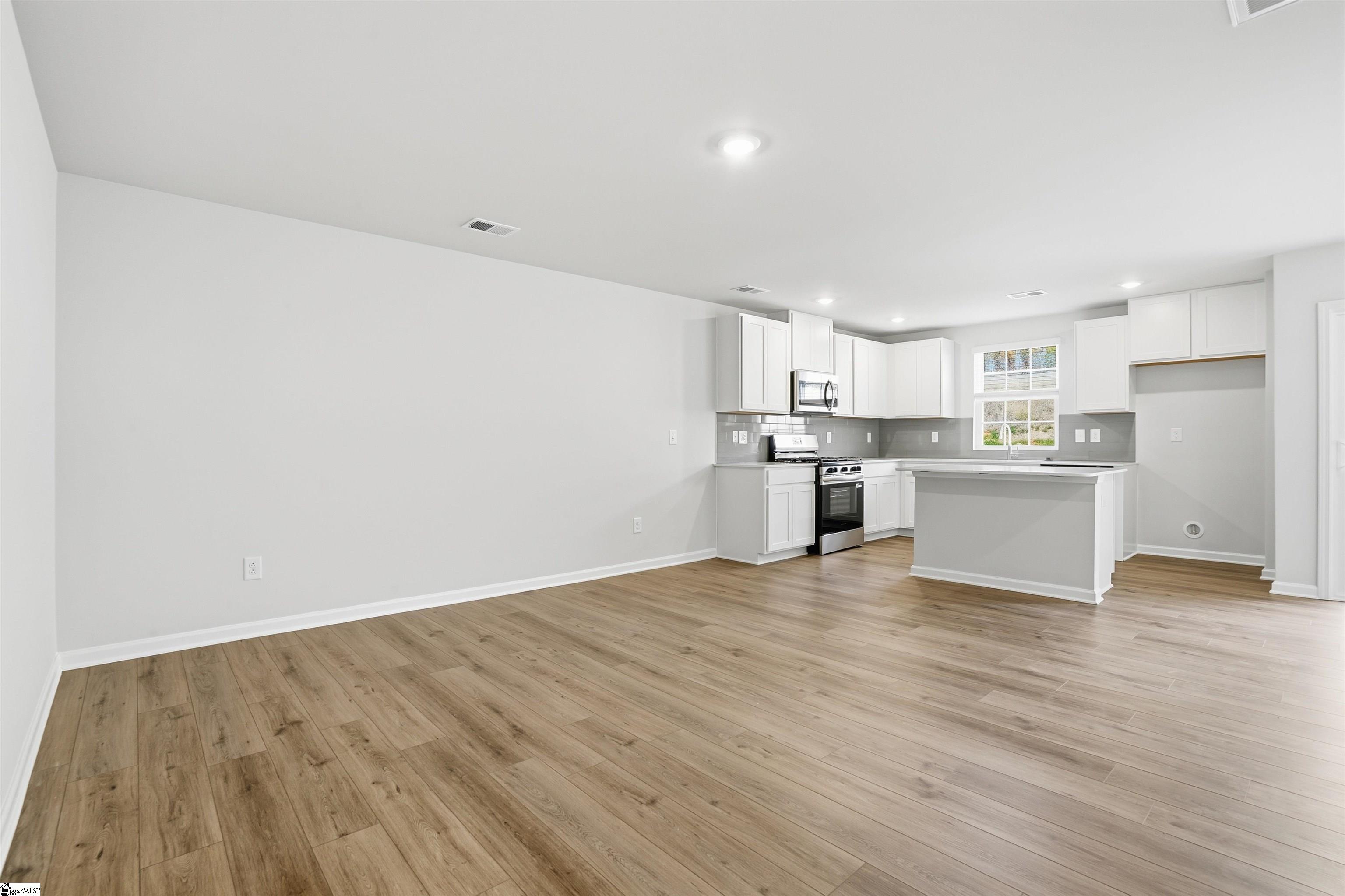 115 Tango Drive, Unit SDT 8 Clinton, SC 29325 - Photo 5 of 27