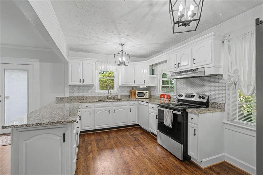 1005 Ridgecrest Drive Smyrna, GA 30080 - Photo 13 of 36