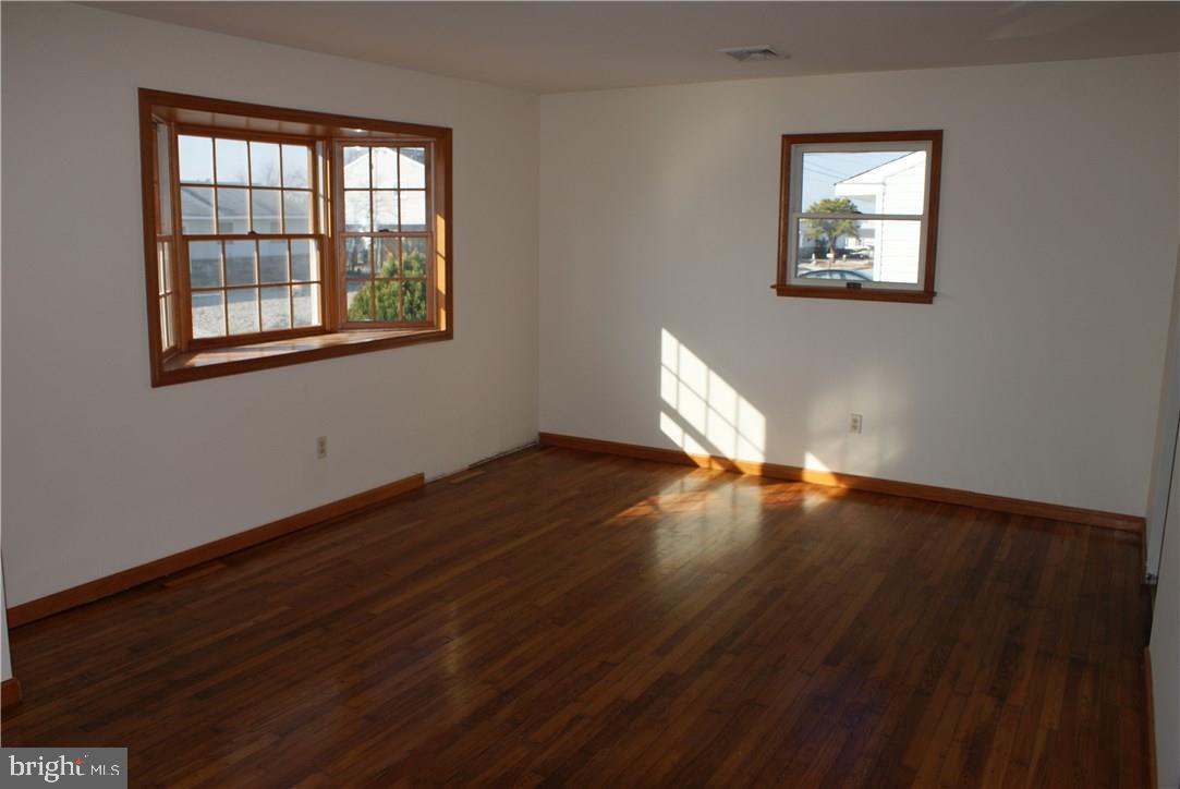 113 East Mullica Road Tuckerton, NJ 08087 - Photo 7 of 21