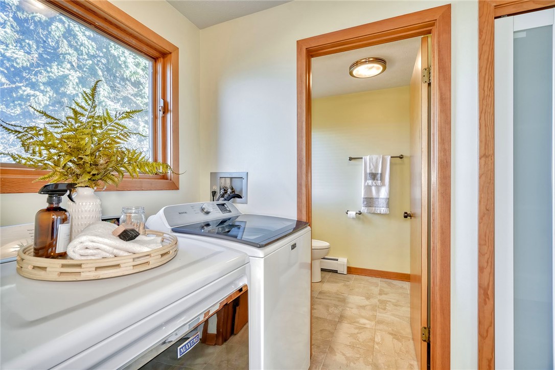 2609 Lake Road Ontario, NY 14519 - Photo 27 of 50 1st floor Laundry with view of the lake!