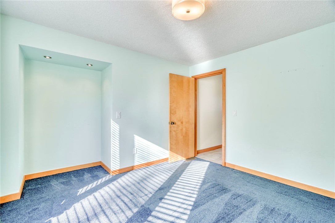 2609 Lake Road Ontario, NY 14519 - Photo 31 of 50 1st Floor guest bedroom