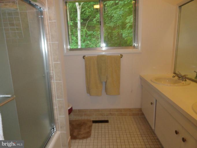 2403 Sugarcone Road Baltimore, MD 21209 - Photo 14 of 30 Bath