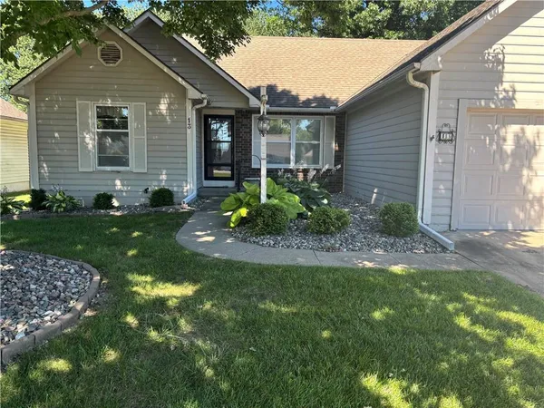 $288,250 | 13 Stratford Place, St. Joseph, MO 64506