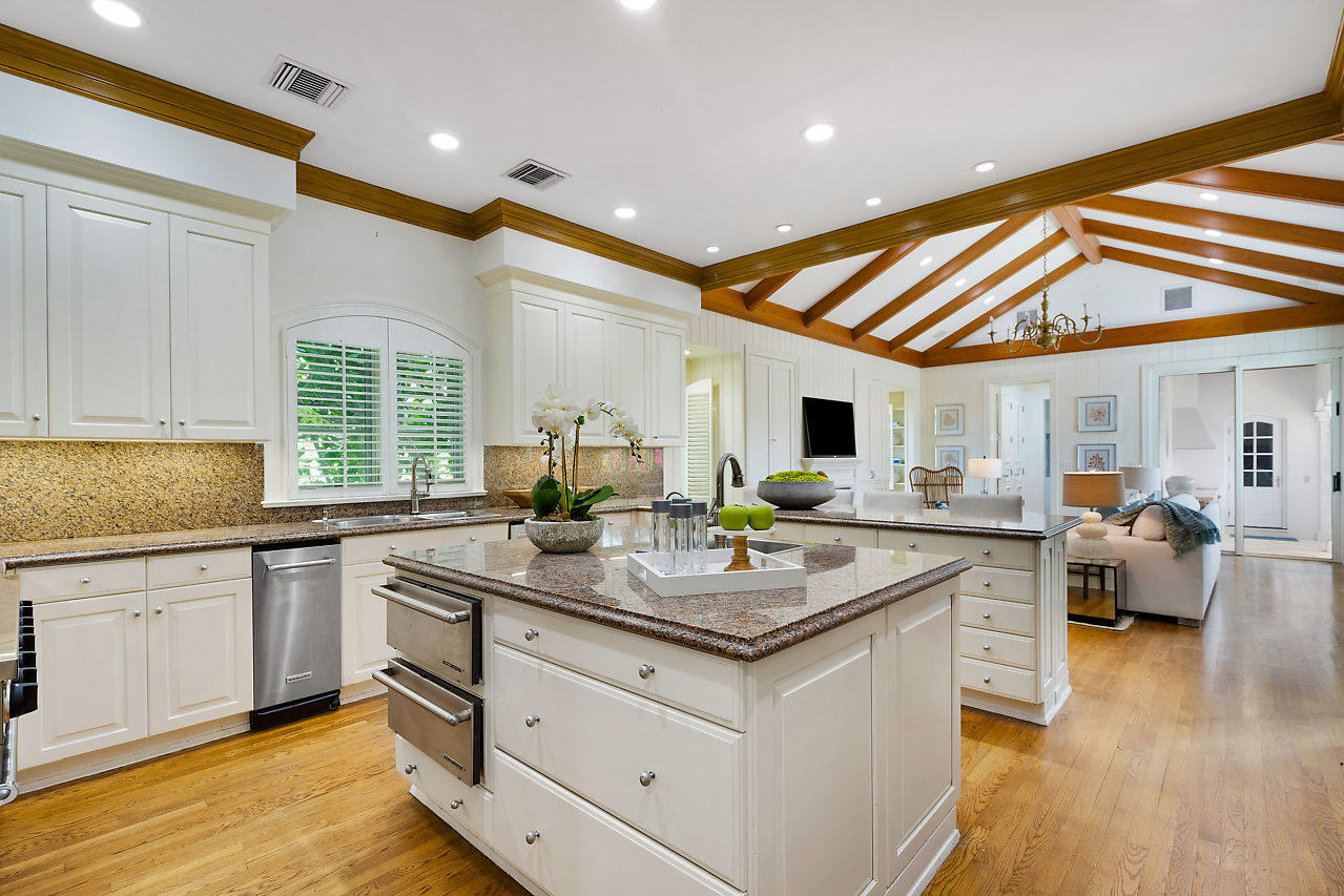 3500 Polo Drive Gulf Stream, FL 33483 - Photo 22 of 35 Kitchen 2