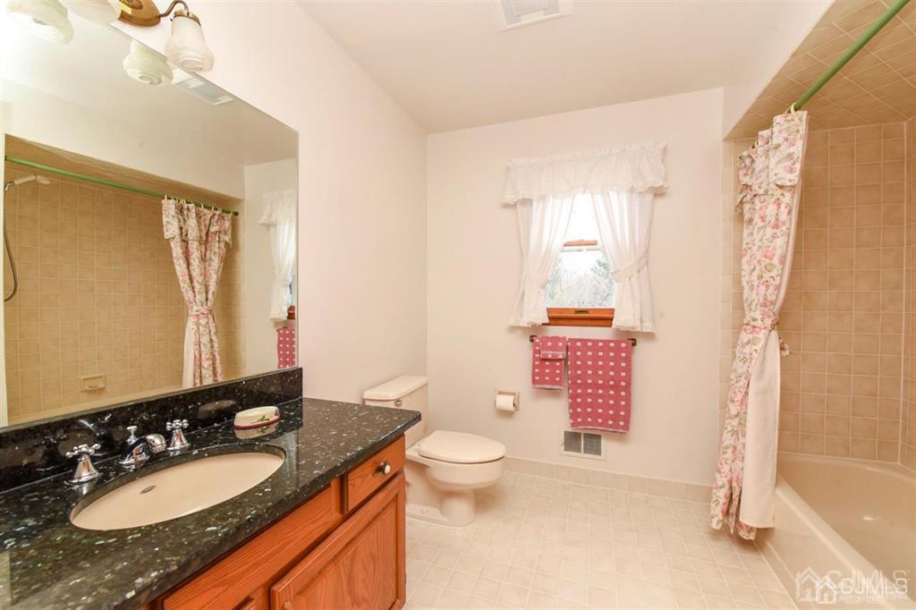 16 Marblehead Drive West Windsor, NJ 08550 - Photo 11 of 30