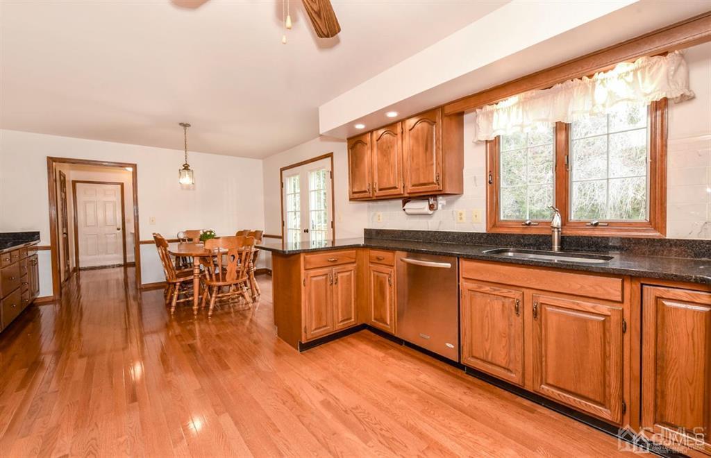 16 Marblehead Drive West Windsor, NJ 08550 - Photo 14 of 30