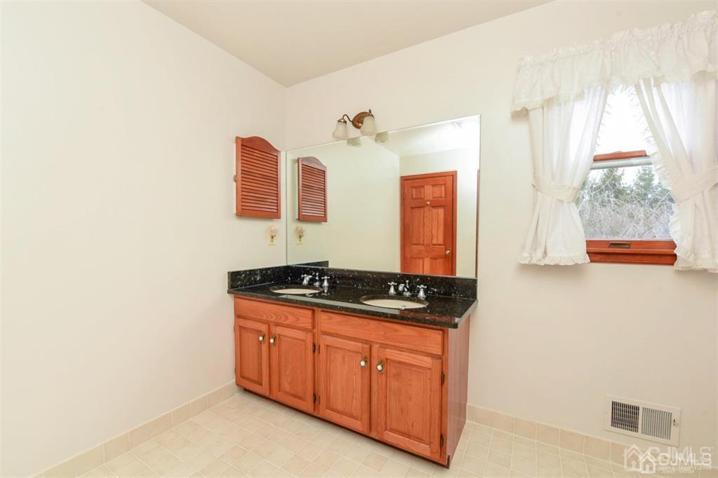 16 Marblehead Drive West Windsor, NJ 08550 - Photo 20 of 30