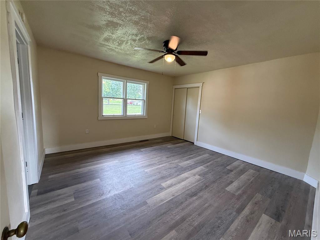 519 East Walnut Street Perry, MO 63462 - Photo 13 of 31