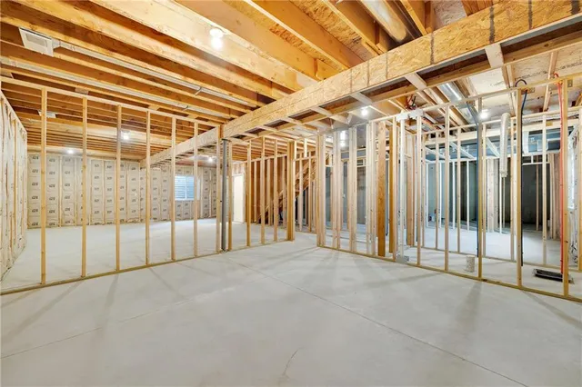 $565,000 | 2040 Southwest Wheatfield Court, Lee's Summit, MO 64082