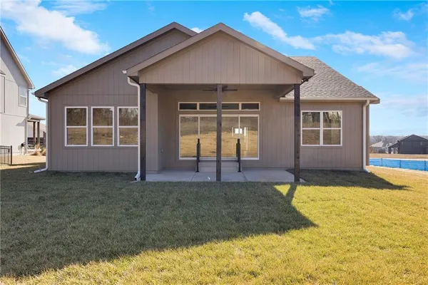$565,000 | 2040 Southwest Wheatfield Court, Lee's Summit, MO 64082